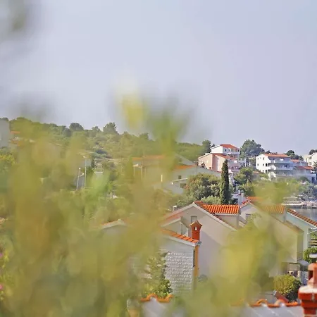 Guest house Mijic 743 3*