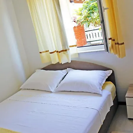 Guest house Mijic 743